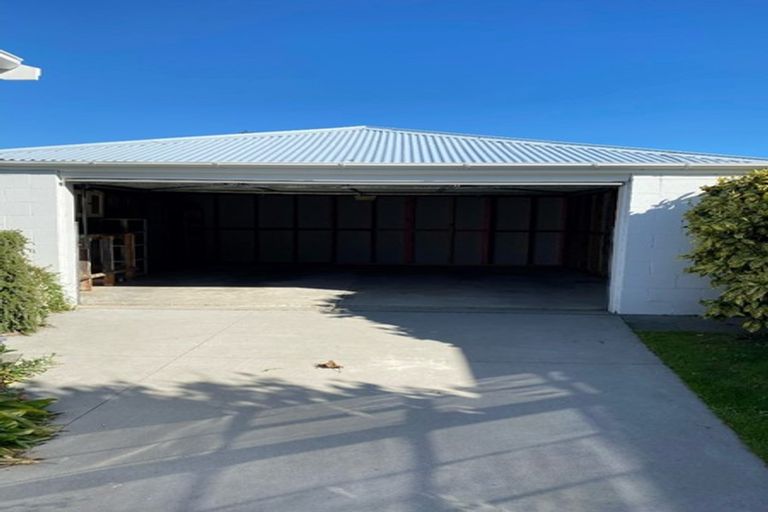 Photo of property in 301 Waimairi Road, Ilam, Christchurch, 8041