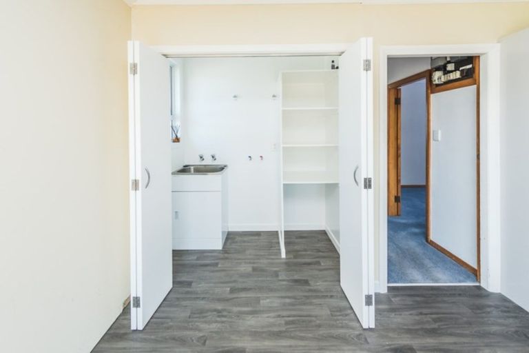 Photo of property in 12 Aotea Street, Castlecliff, Whanganui, 4501