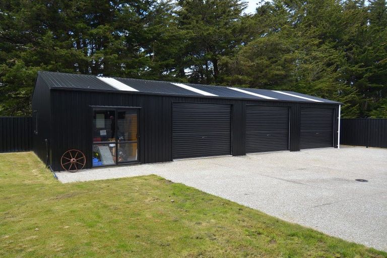 Photo of property in 77 Richfield Drive, Waikiwi, Invercargill, 9810