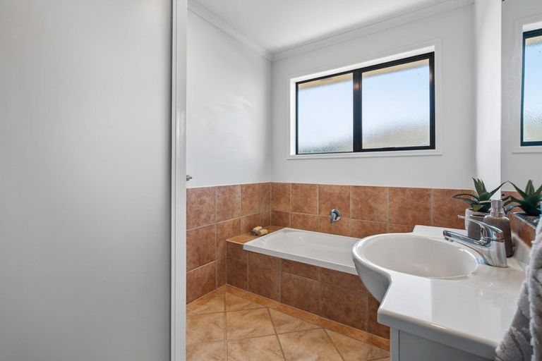 Photo of property in 51 Calypso Drive, Papamoa Beach, Papamoa, 3118