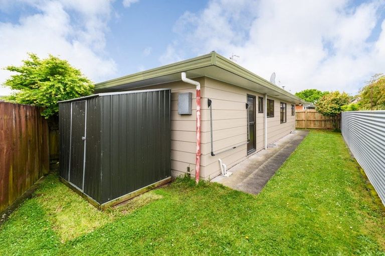 Photo of property in 5 Edgecombe Court, Roslyn, Palmerston North, 4414