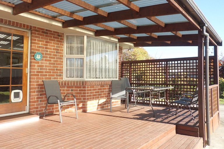 Photo of property in 17 Richard Pearse Drive, Temuka, 7920