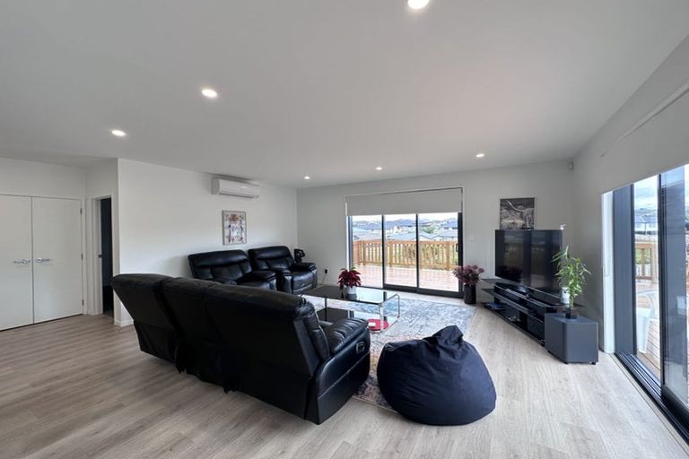 Photo of property in 25 Helenvale Crescent, Pokeno, 2402