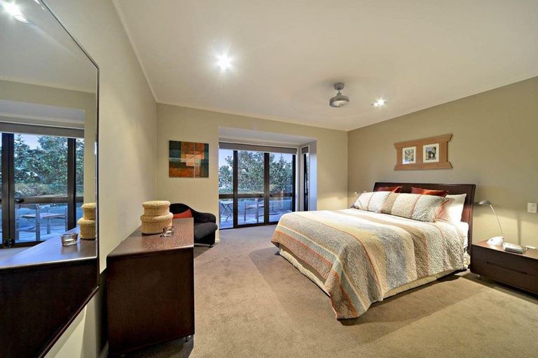Photo of property in 3a Lynton Road, Bucklands Beach, Auckland, 2012