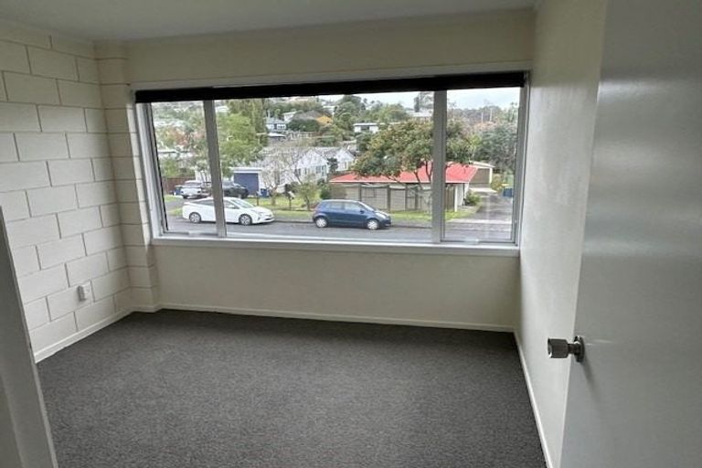 Photo of property in 2/1 Keldale Place, Forrest Hill, Auckland, 0620