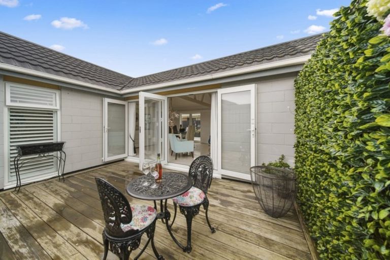 Photo of property in 1/27 Browns Avenue, Pakuranga, Auckland, 2010