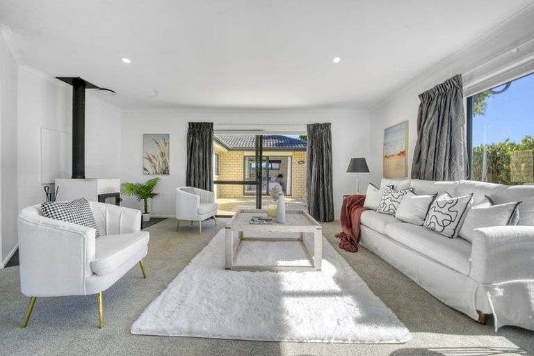 Photo of property in 22 Ranchod Terrace, Pukekohe, 2120