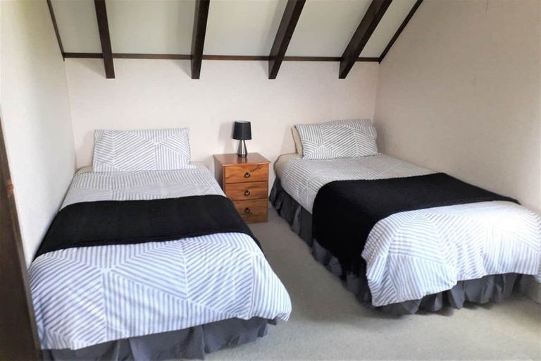 Photo of property in 6 Seaview Road, Cable Bay, 0420