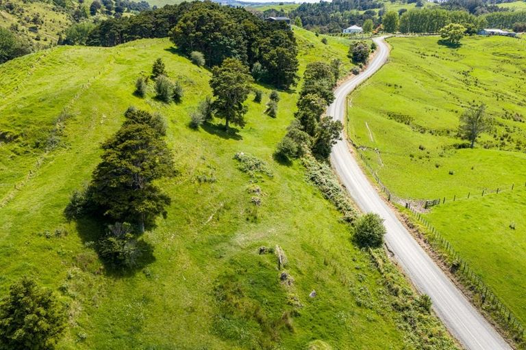 Photo of property in 278 Griffin Road, Maungaturoto, 0583