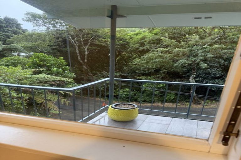 Photo of property in 4/8 Kaitawa Road, York Bay, Lower Hutt, 5013