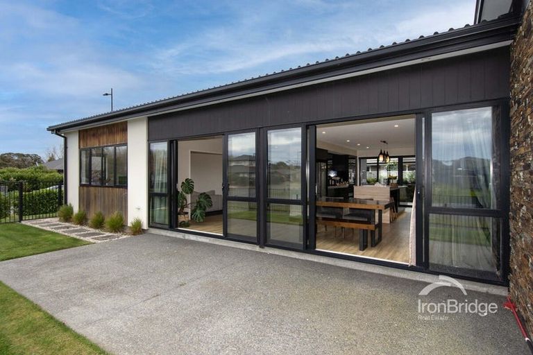 Photo of property in 16 David Buist Crescent, Halswell, Christchurch, 8025