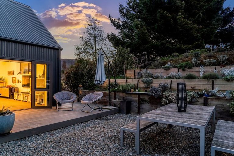 Photo of property in 21 Ritchie Lane, Bannockburn, Cromwell, 9384