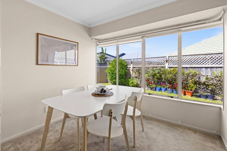 Photo of property in 5/212 Grove Road, Mayfair, Hastings, 4122