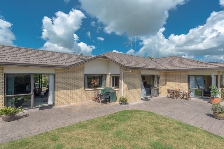 Photo of property in 50 Keswick Crescent, Huntington, Hamilton, 3210