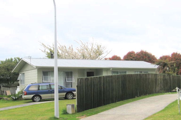 Photo of property in 14 Sapphire Place, Pukehangi, Rotorua, 3015
