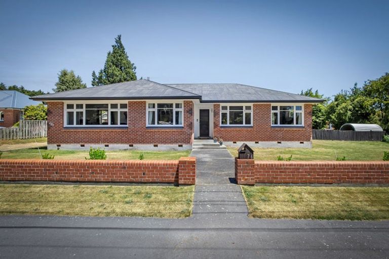 Photo of property in 76 High Street, Southbridge, 7602