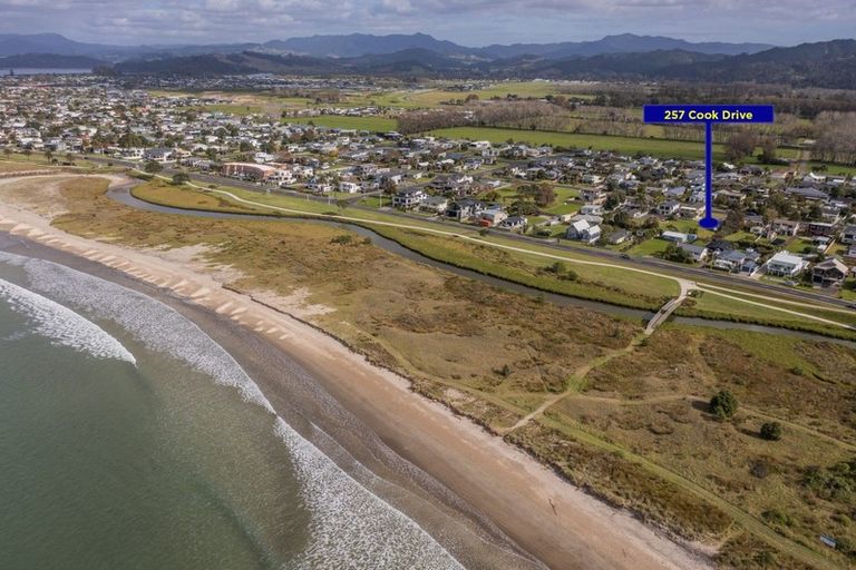 Photo of property in 257 Cook Drive, Whitianga, 3510