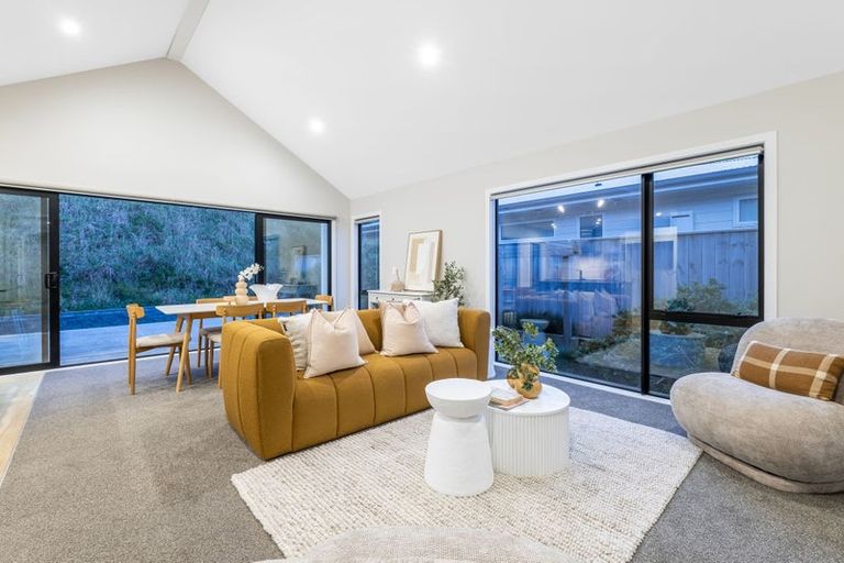 Photo of property in 49 Banks Boulevard, Whitby, Porirua, 5024