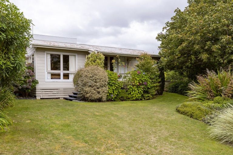 Photo of property in 16 Crowther Terrace, Waipahihi, Taupo, 3330
