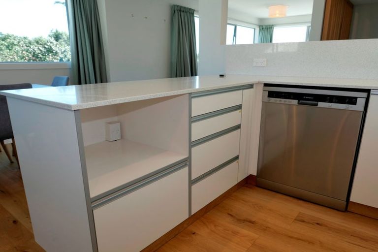 Photo of property in 90 Muri Road, Pukerua Bay, Porirua, 5026