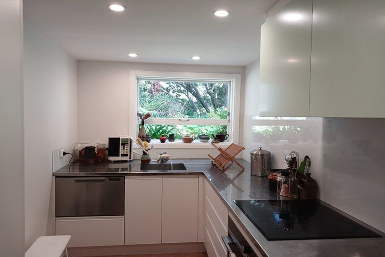 Photo of property in 22 Grass Street, Roseneath, Wellington, 6011