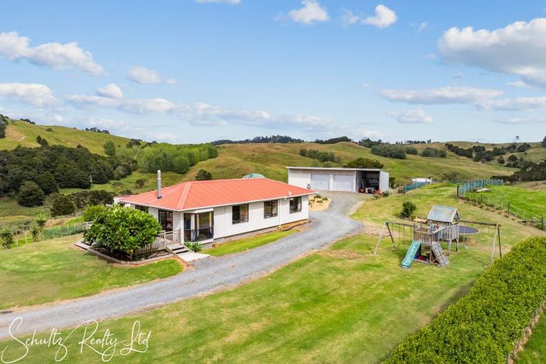 Photo of property in 178 Heatley Road, Whakapirau, Maungaturoto, 0583