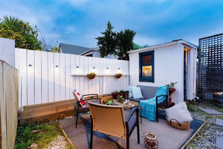 Photo of property in 30 Fingall Street, South Dunedin, Dunedin, 9012