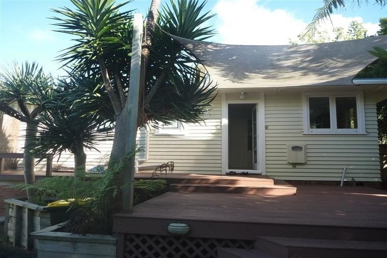 Photo of property in 12 Cardiff Road, Pakuranga, Auckland, 2010