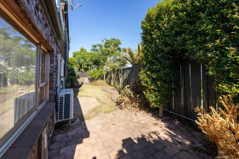 Photo of property in 1/17 Hawkins Street, Meadowbank, Auckland, 1072