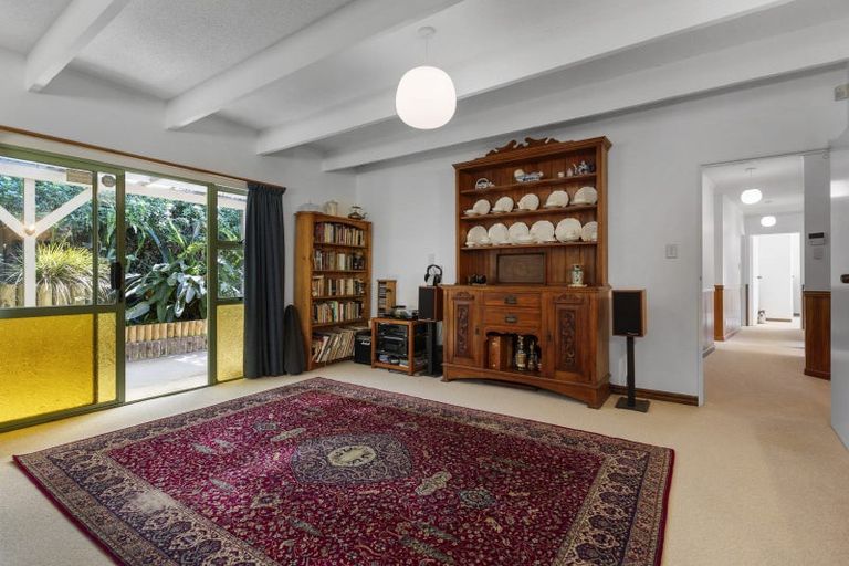 Photo of property in 38 Saxton Road, Upper Vogeltown, New Plymouth, 4371