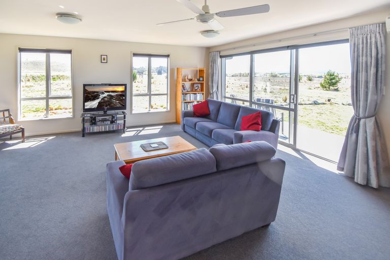 Photo of property in 100 Boundary Terrace, Twizel, 7999