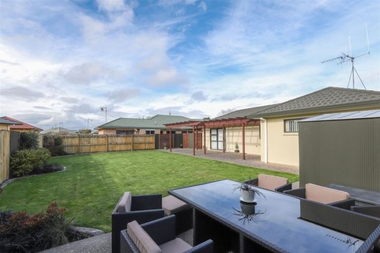 Photo of property in 38 Farnborough Drive, Nawton, Hamilton, 3200