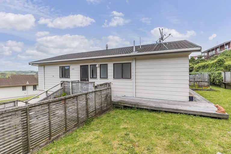 Photo of property in 17 Cathie Place, Karori, Wellington, 6012