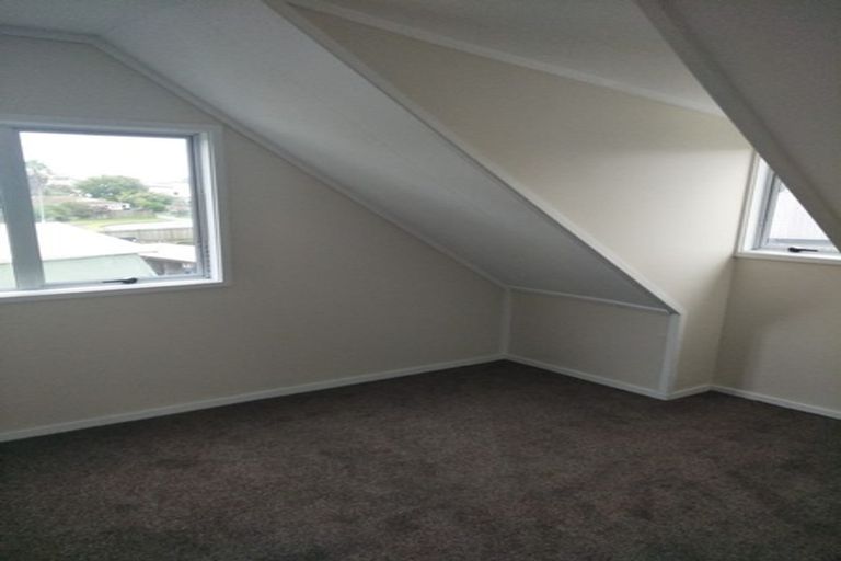 Photo of property in 1/24 Solveig Place, Randwick Park, Auckland, 2105