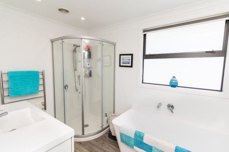 Photo of property in 24 Taieri Crescent, Kelson, Lower Hutt, 5010