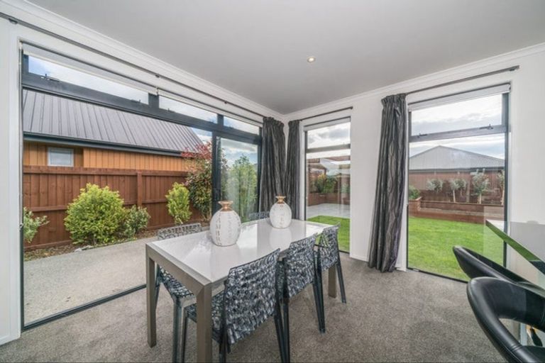 Photo of property in 21 Meyer Crescent, Halswell, Christchurch, 8025