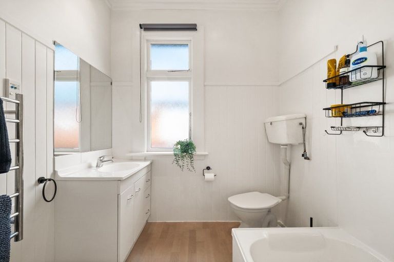 Photo of property in 127 Fitzroy Street, Forbury, Dunedin, 9012
