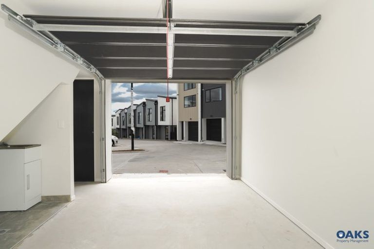 Photo of property in 8 Hinonga Loop, Silverdale, 0932