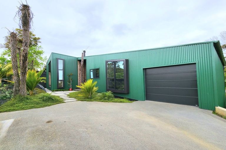 Photo of property in 23a Oscar Road, Greenhithe, Auckland, 0632