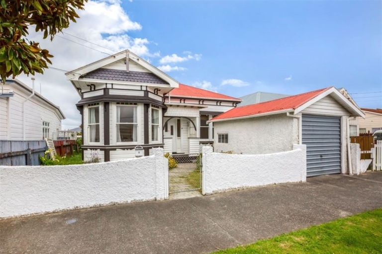 Photo of property in 6 Manchester Street, Petone, Lower Hutt, 5012