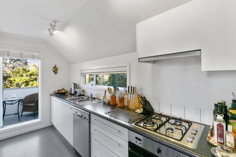 Photo of property in 55c Bolton Street, Kelburn, Wellington, 6012