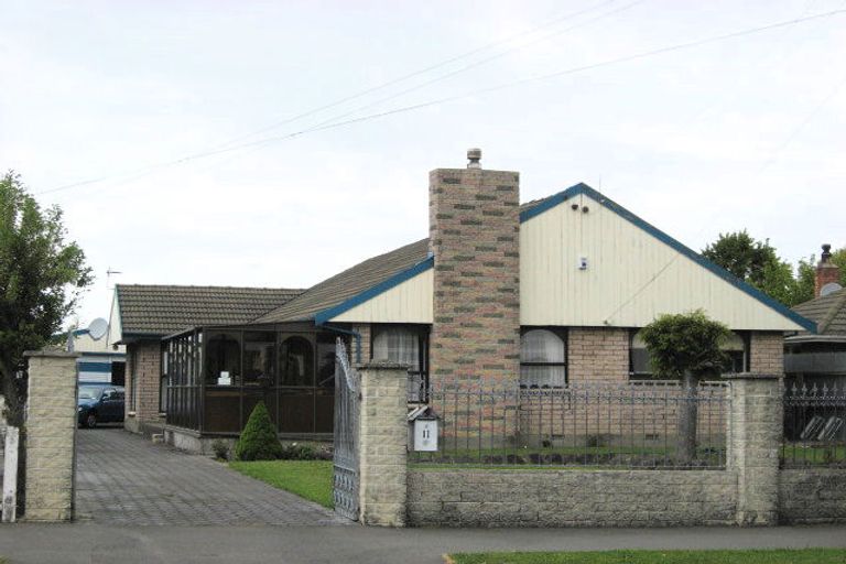 Photo of property in 11 Springbank Street, Bryndwr, Christchurch, 8053