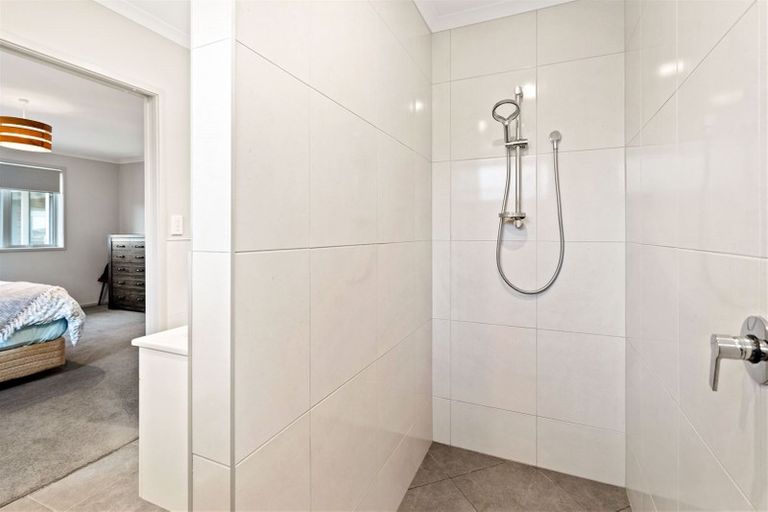 Photo of property in 82 Solan Drive, Waimauku, 0812