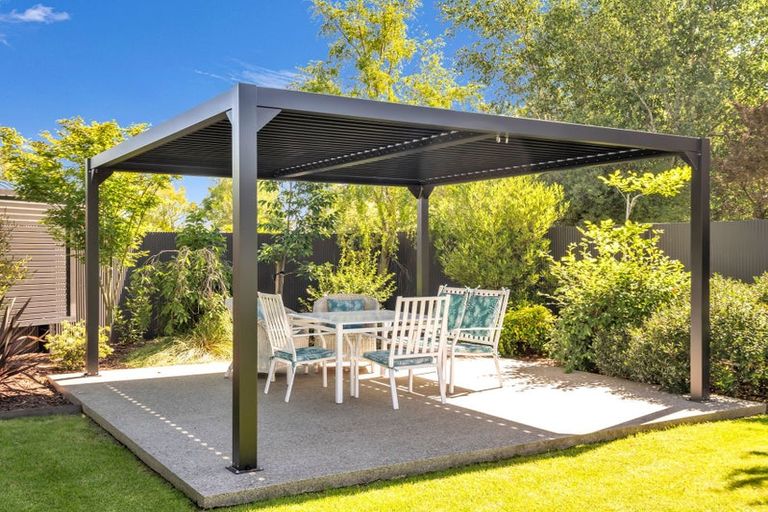 Photo of property in 12 Banks Place, Rangiora, 7400