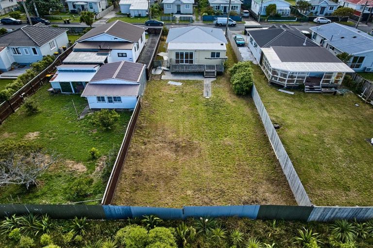 Photo of property in 40 York Street, Moera, Lower Hutt, 5010