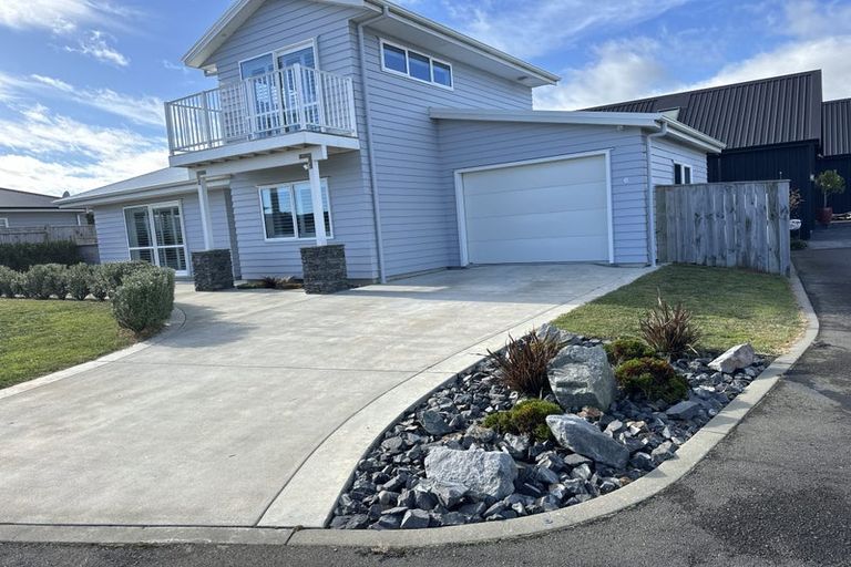 Photo of property in 6 Snappers Lane, Foxton Beach, Foxton, 4815