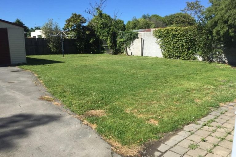 Photo of property in 212 Weston Road, St Albans, Christchurch, 8052
