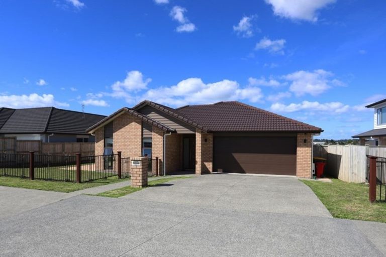 Photo of property in 68 Manuel Road, Silverdale, 0932