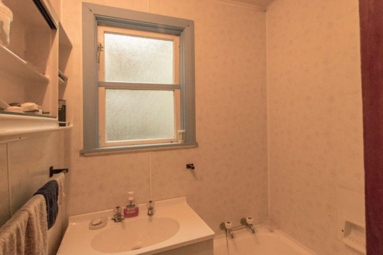 Photo of property in 17 Kettle Crescent, Marewa, Napier, 4110