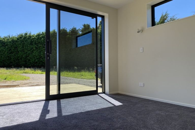 Photo of property in 121 Waikawa Beach Road, Manakau, Levin, 5573